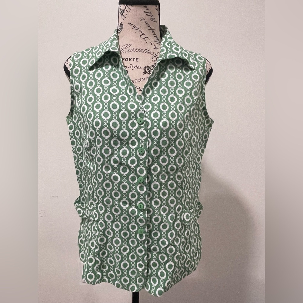 Tweeds Green Geometric Button Down Shirt